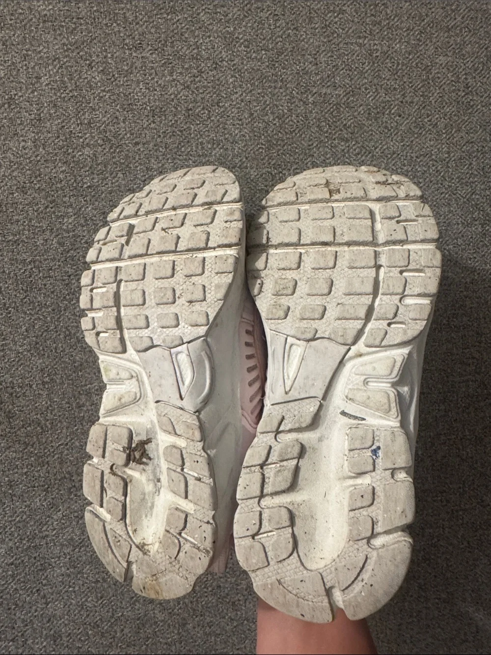 Nike Vomero size 11C